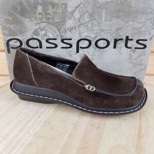 Suede Leather Loafer Brown Slip on Comfort Shoe Moc Toe NEW CL 'Passports' 6.5 M